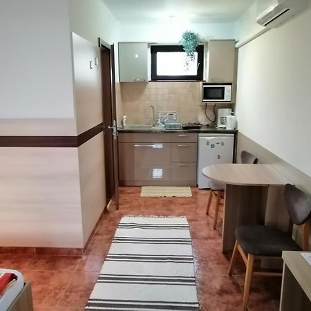 Csipkehaz Apartman Cserkeszőlő المظهر الخارجي الصورة