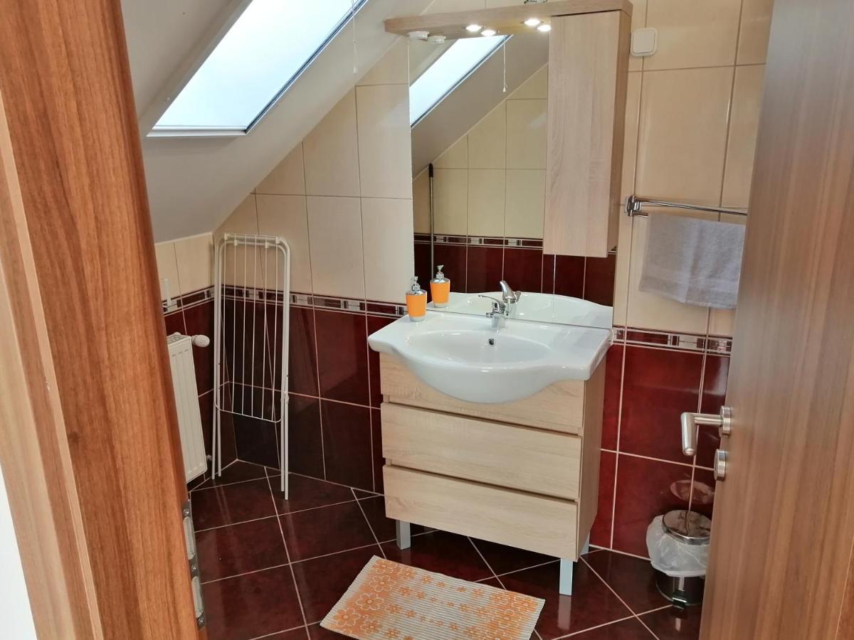 Csipkehaz Apartman Cserkeszőlő المظهر الخارجي الصورة