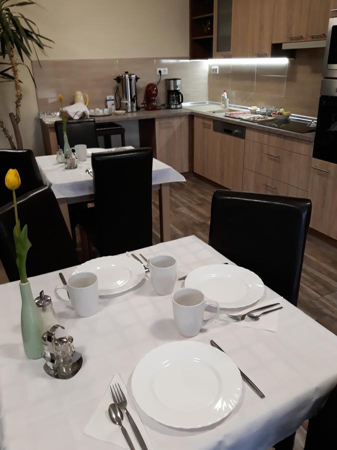 Csipkehaz Apartman Cserkeszőlő المظهر الخارجي الصورة
